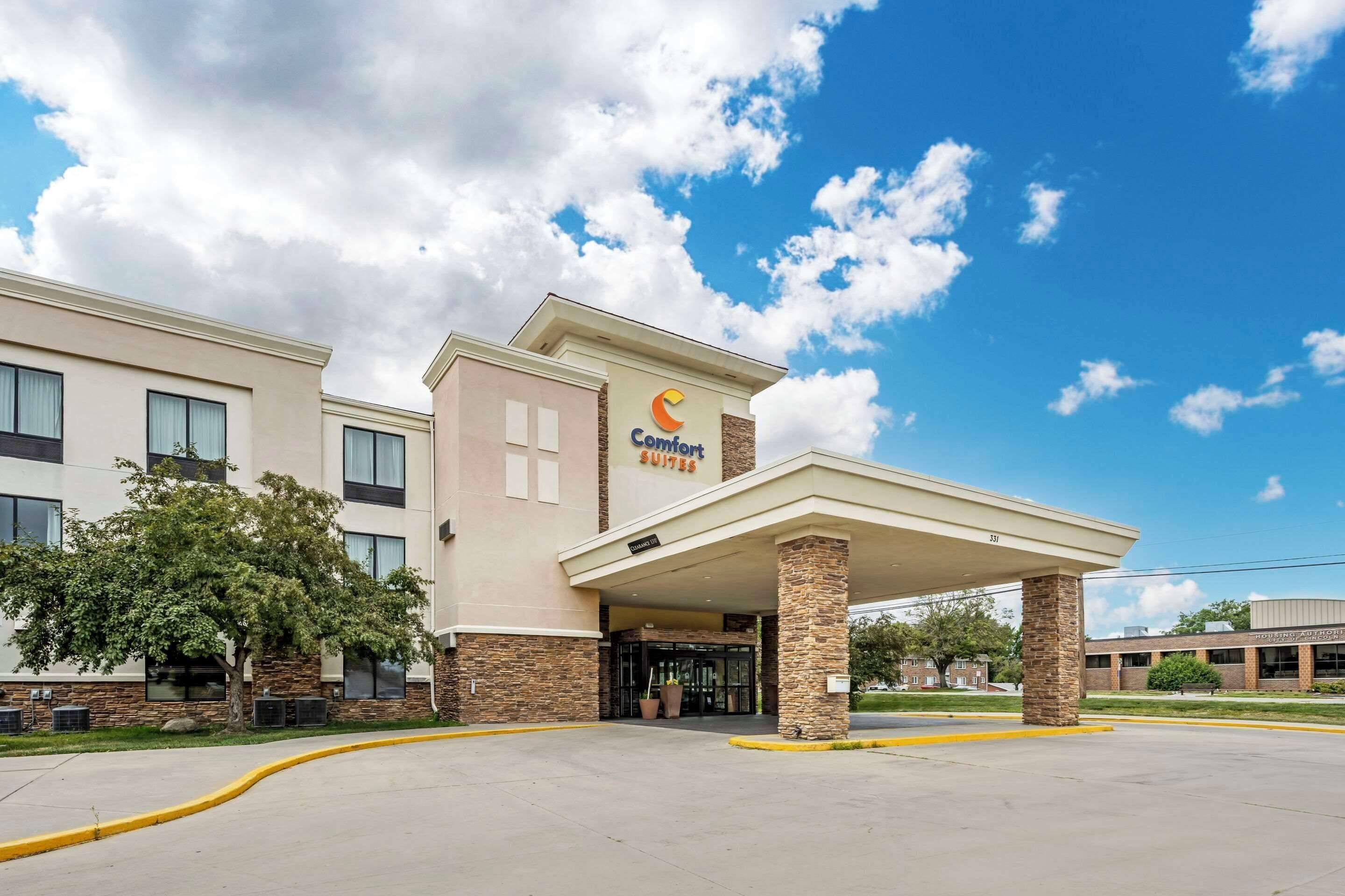 Staying In Nebraska: 5 Budget Hotels Compared