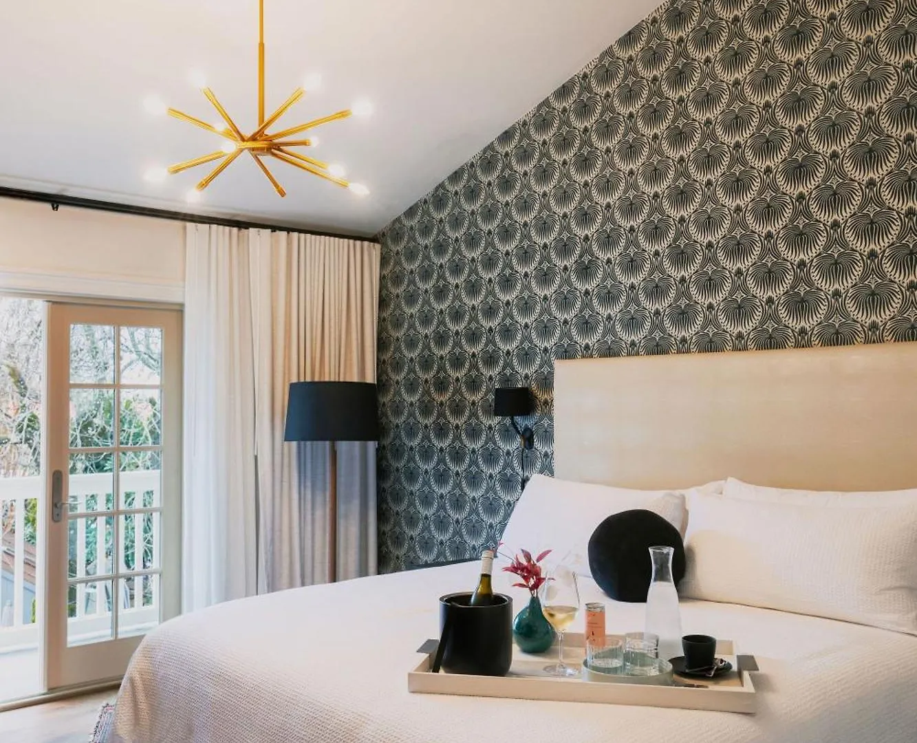 15 Top-Rated Romantic Hotels in California and Nevada