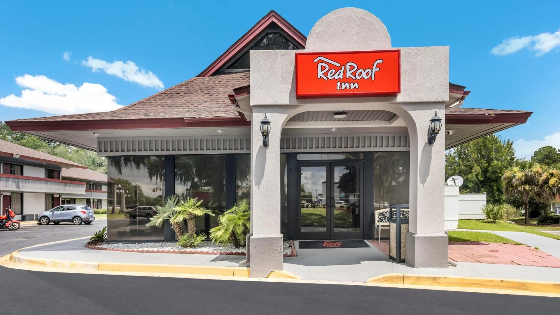 15 Red Roof Inn Hotels in the United States Worth Booking