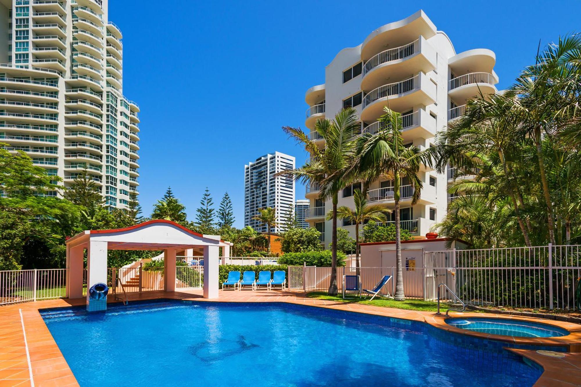 15 Best 4-Star Hotels in Broadbeach for a Gold Coast Stay